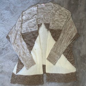 Comfy Brown/white Cardigan